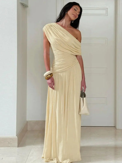 Robe Asymétrique Froncée – Robe de Soirée Élégante