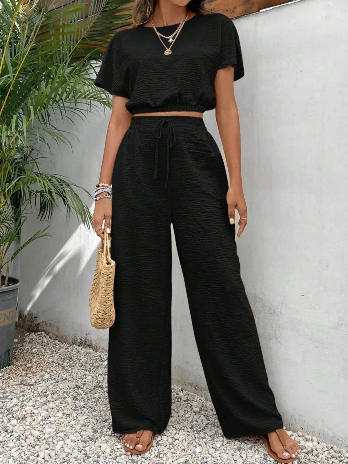 Ensemble Haut Col Rond & Pantalon Large – Tenue Décontractée à Cordon Deux Pièces