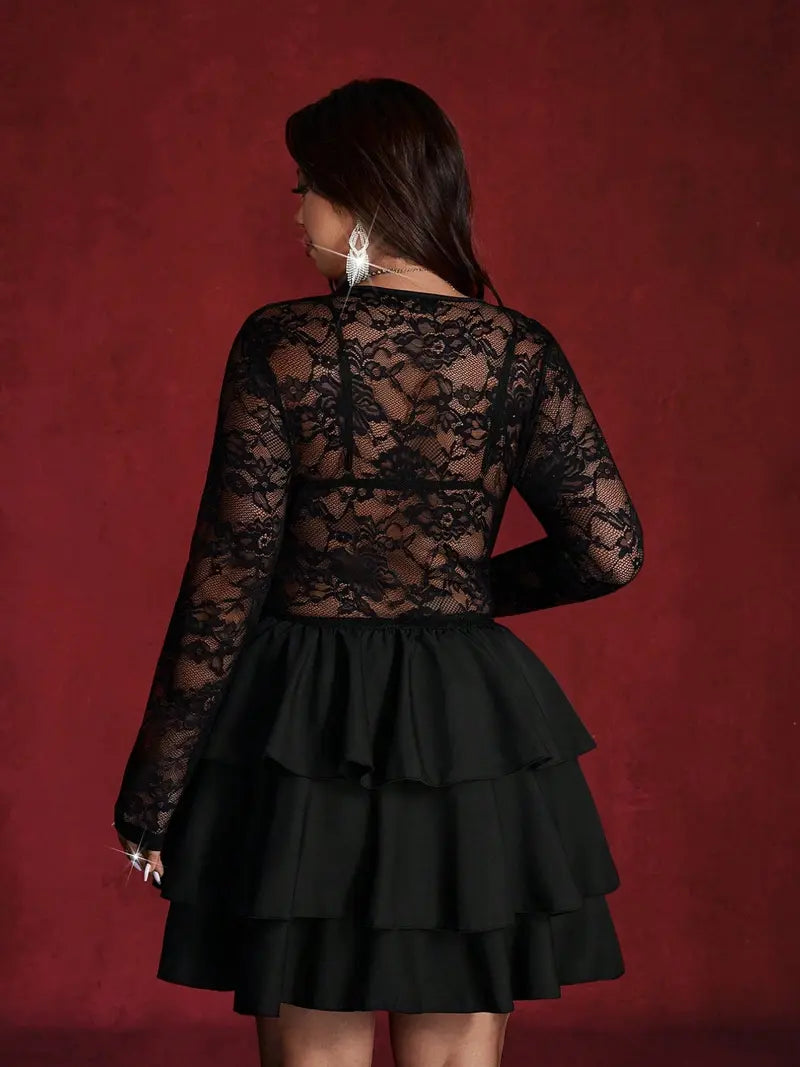 Robe en Dentelle – Robe de Soirée Col V Plongeant Cintrée à la Taille