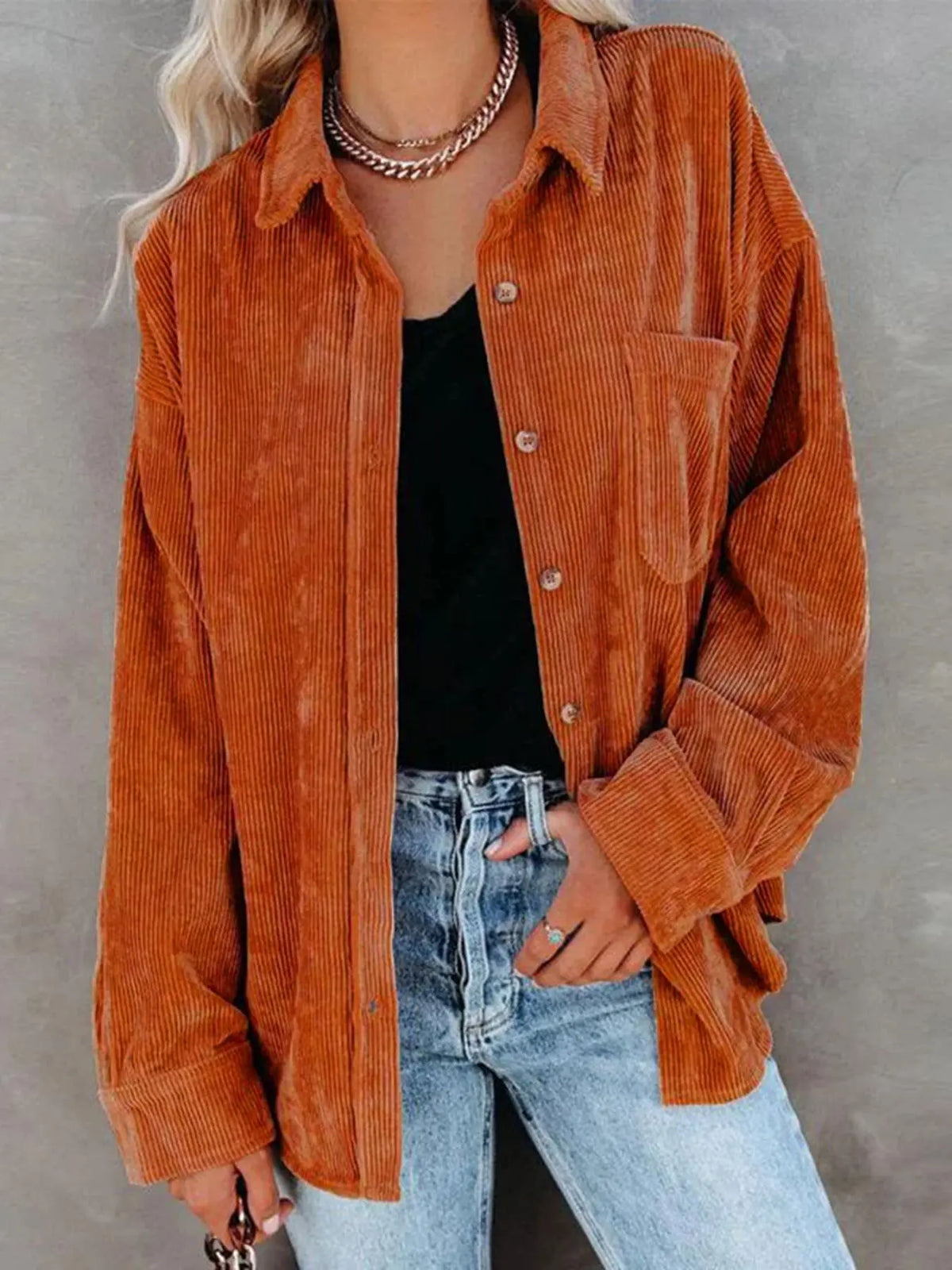 Chemise en Velours Côtelé Boutonnée à Col – Chemise Oversize à Manches Longues avec Poche