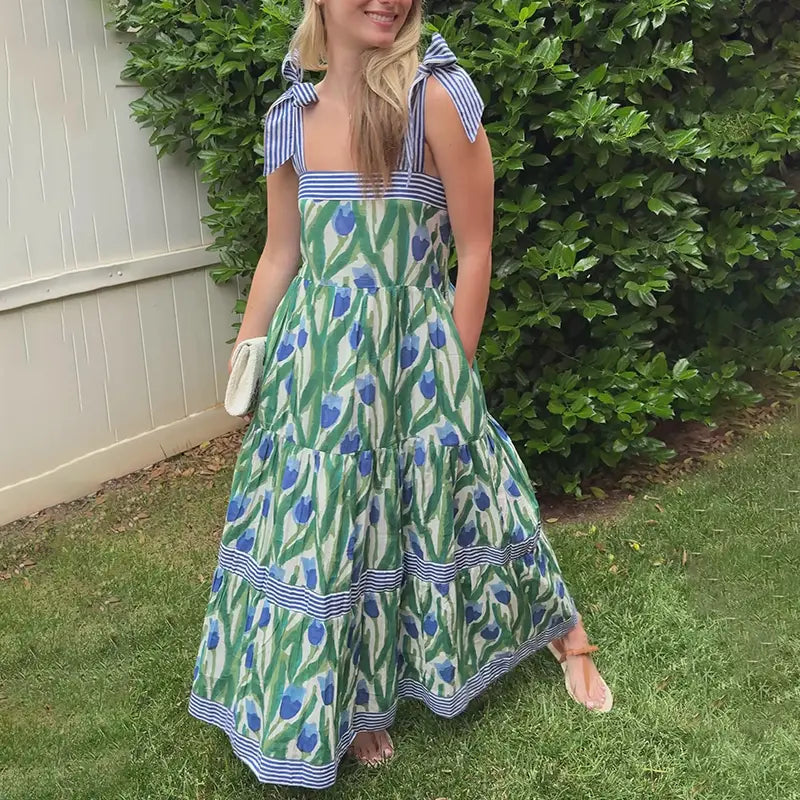 Robe Longue Bohème à Étages Fleurie – Robe d'Été Fluide sans Manches avec Poches